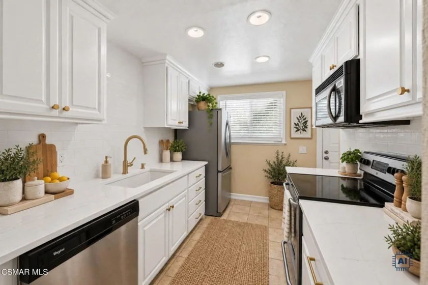 6482 Cavalleri Road photo 9