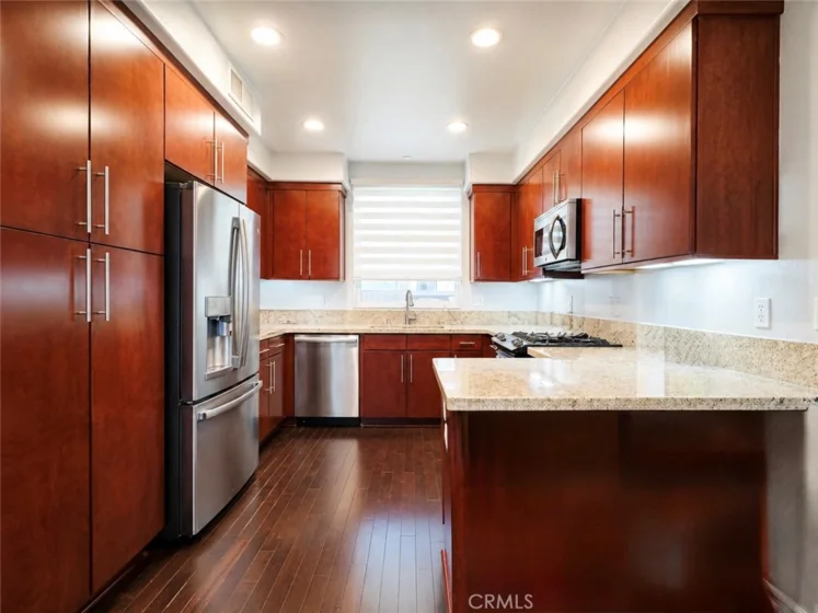 14412 Killion Street #310 photo 6