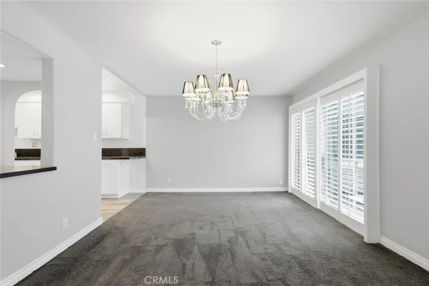 16012 Moorpark #302A photo 13