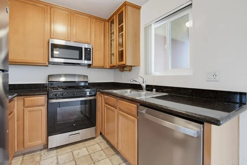 509 Calle Montecito #42 photo 11