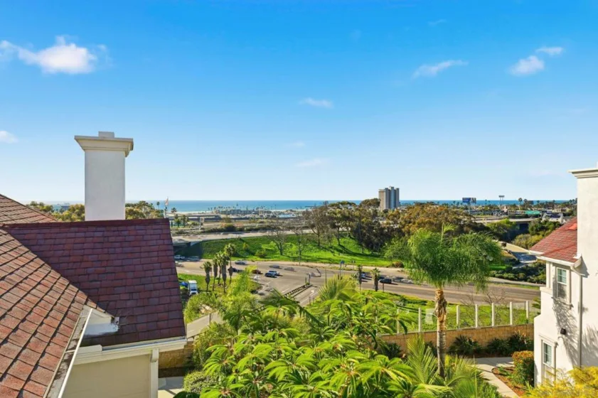 845 Harbor Cliff Way #305 photo 2