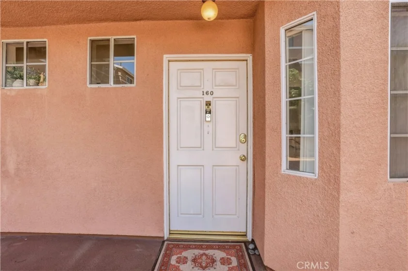 147 W Acacia #160 photo 3