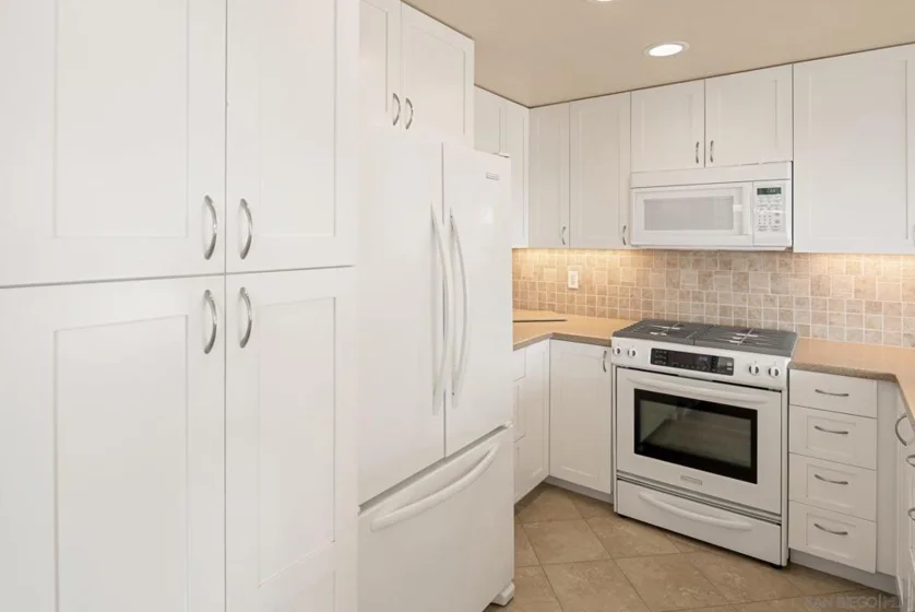 3866 Murray Hill photo 26
