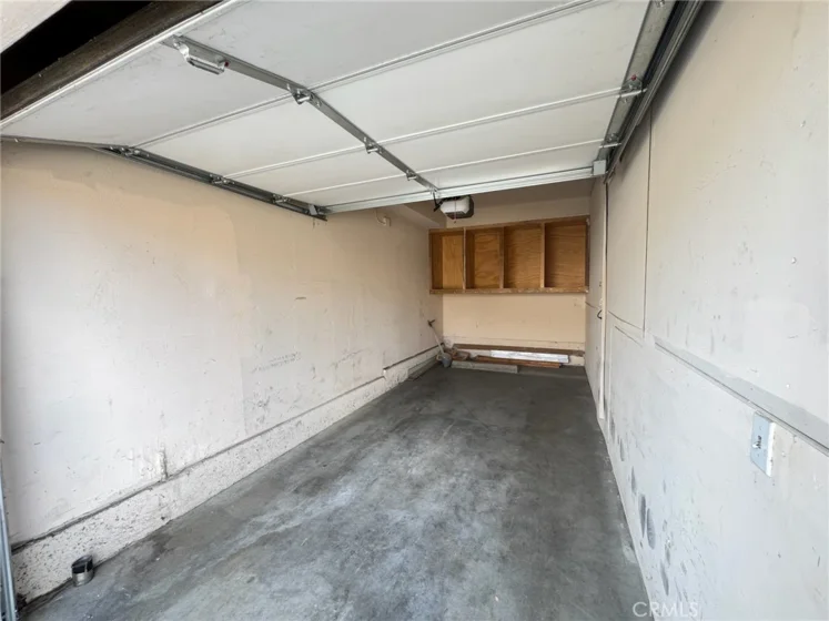 1305 Massachusetts #205 photo 3