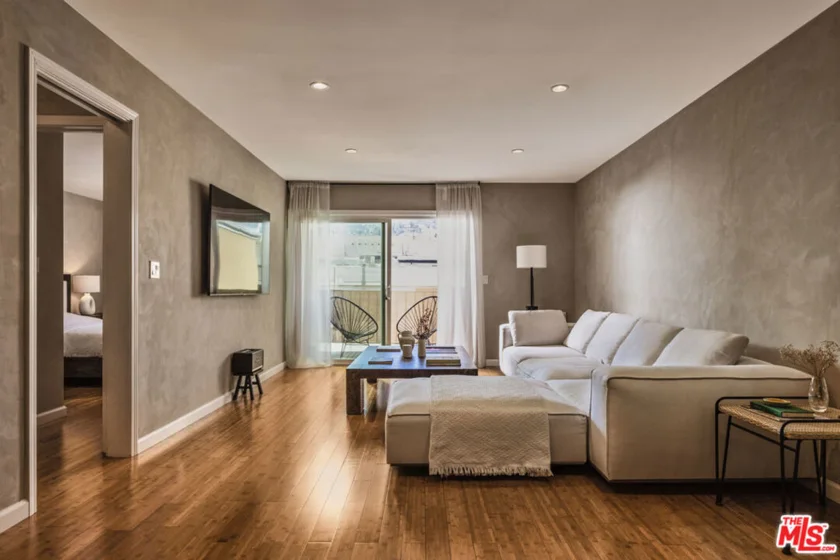 705 Westmount Drive #309 photo 1