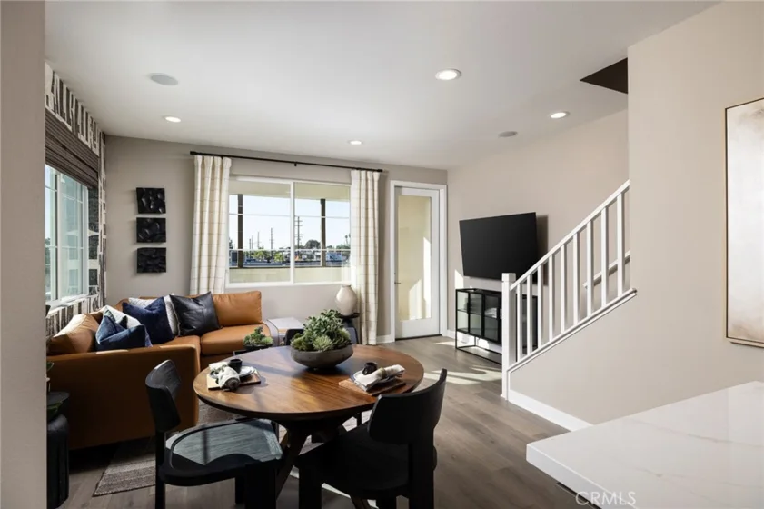 326 E William Way photo 11