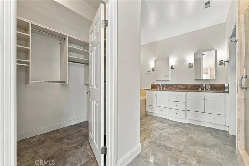 1500 E Ocean #718 photo 29