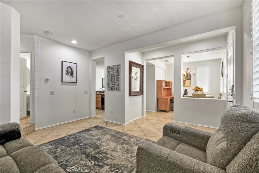 3894 Polk photo 3