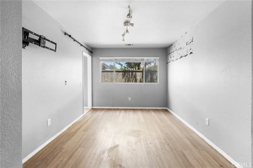 39979 Fairwood Circle photo 13
