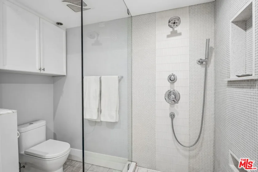 2930 Neilson Way #505 photo 33