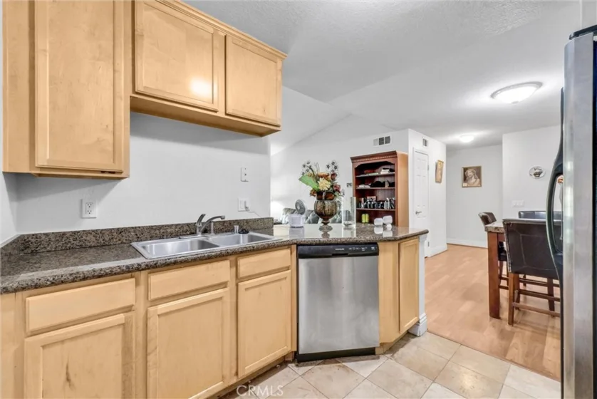 2425 Del Mar photo 43