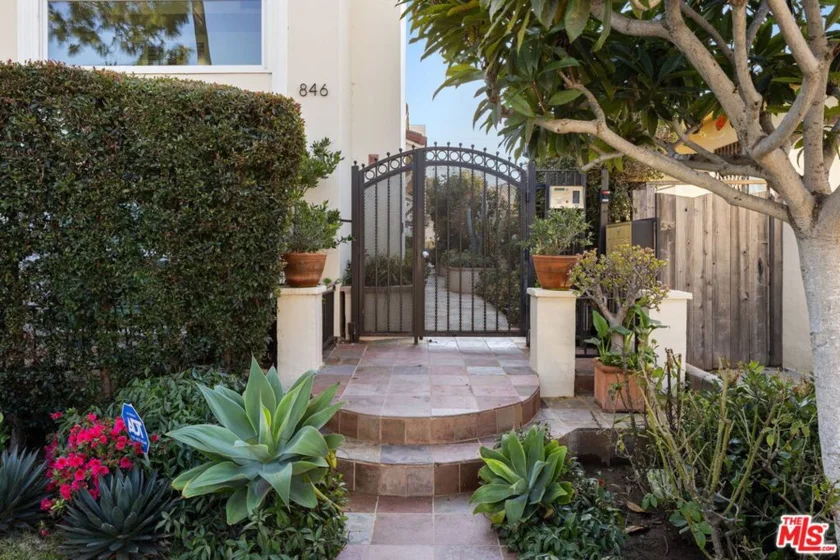 846 21st Street #1 photo 2