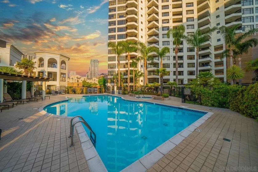 700 W Harbor #2501 photo 54