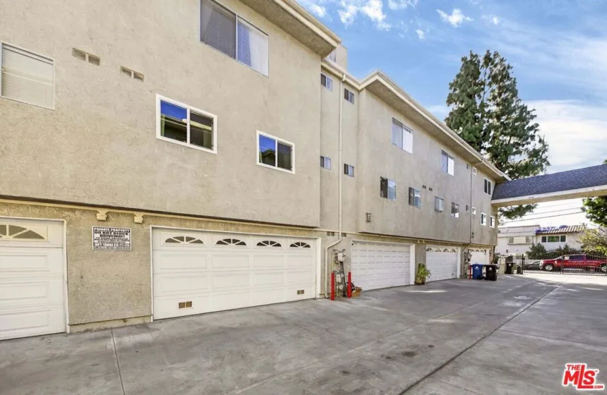 9034 Willis Avenue #14 photo 8