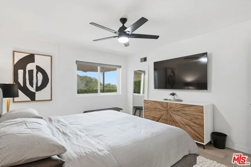 1230 Horn Avenue #305 photo 15
