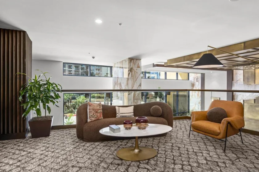 1325 Pacific Highway #313 photo 45