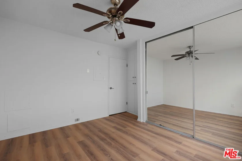 960 Larrabee Street #218 photo 13