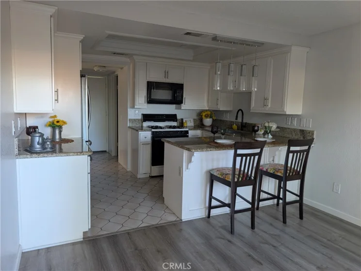 5050 Canyon Crest Drive photo 4