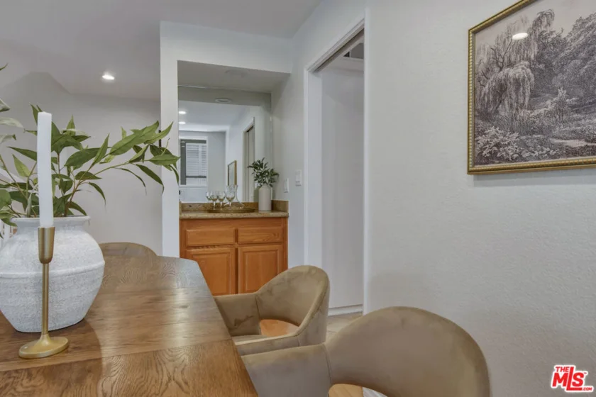 9000 Vanalden Avenue #123 photo 28