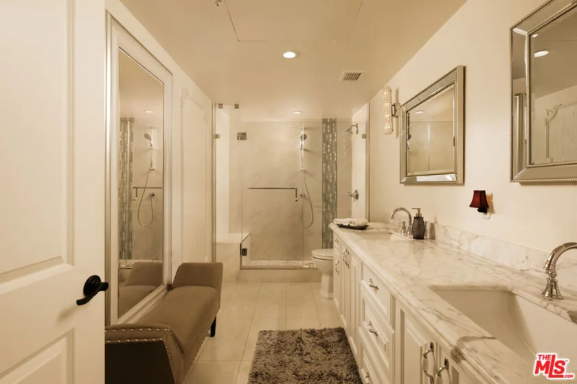 10450 Wilshire Boulevard #4J photo 20