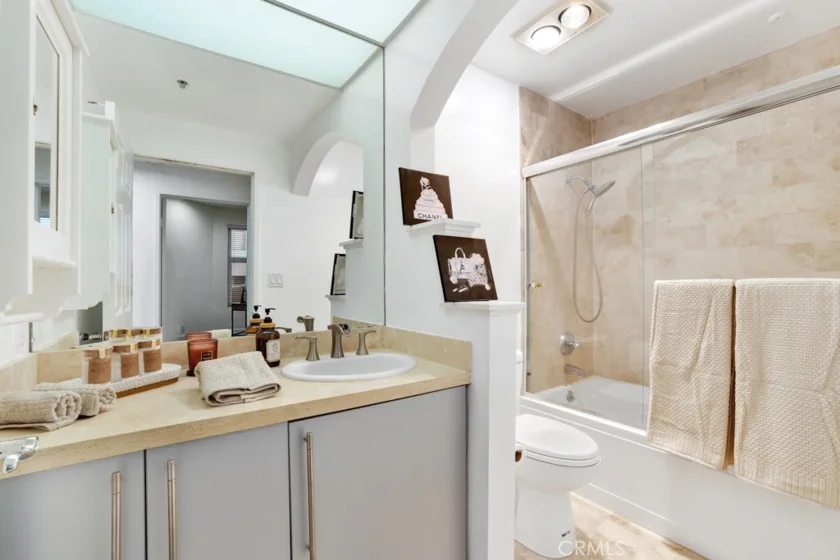 620 S Gramercy #338 photo 9