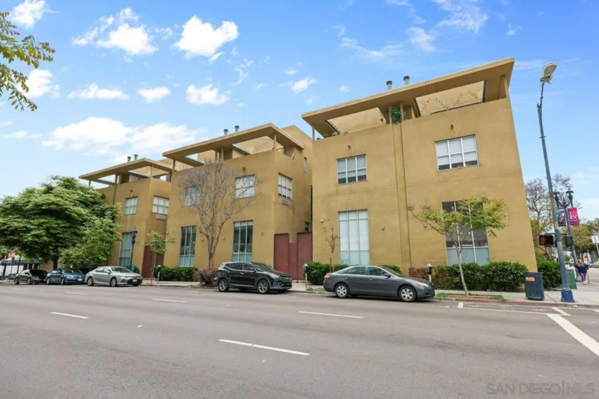 988 G Street #33 photo 1
