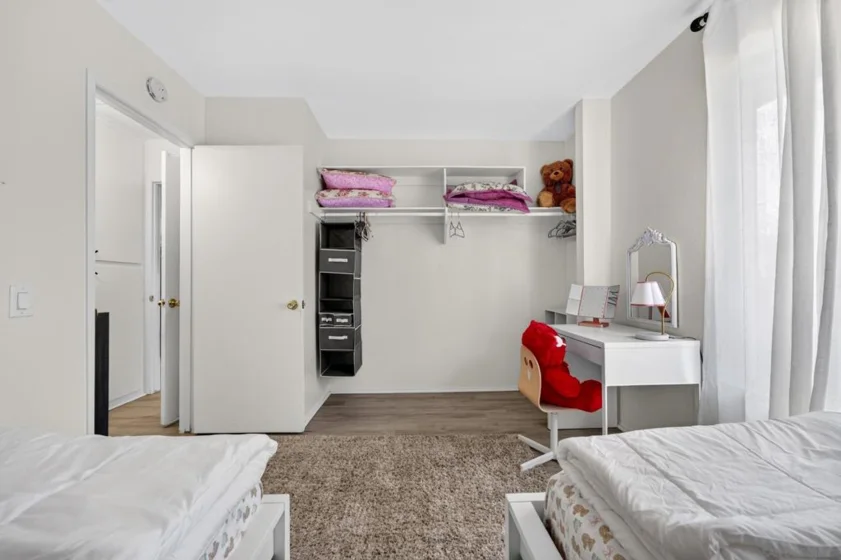 9941 Woodpark photo 15
