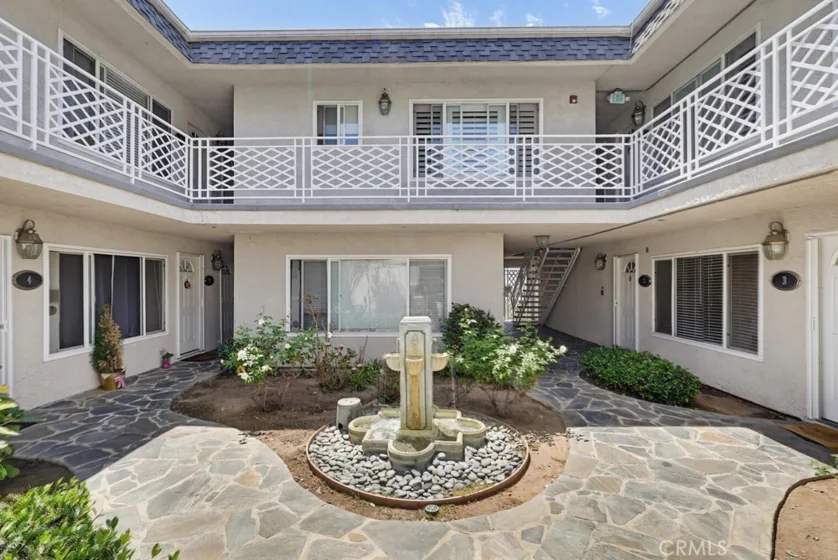 1720 Newport Avenue #2 photo 35