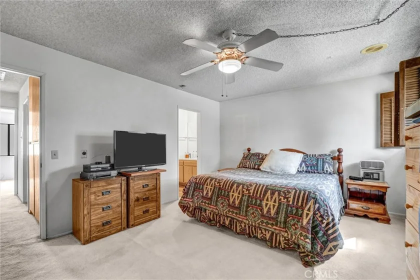 19451 Sherman Way #504 photo 13