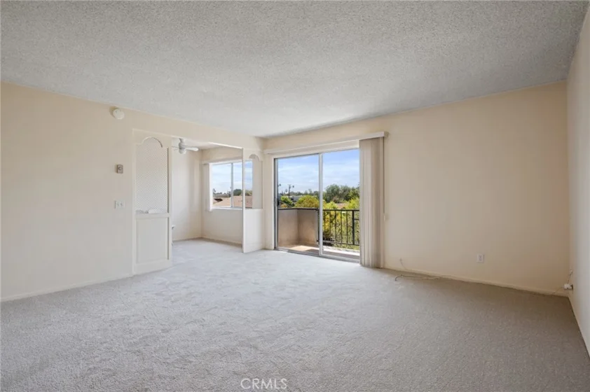 972 E California #307 photo 2