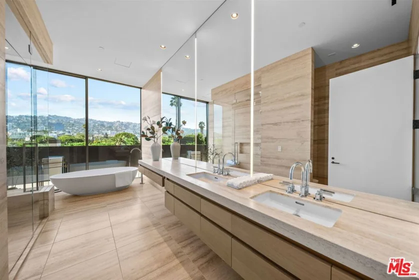 8899 Beverly Boulevard #4A photo 22