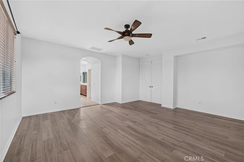 30780 Olympia Rose photo 45