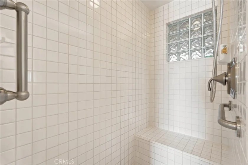 4167 Warner #205 photo 19