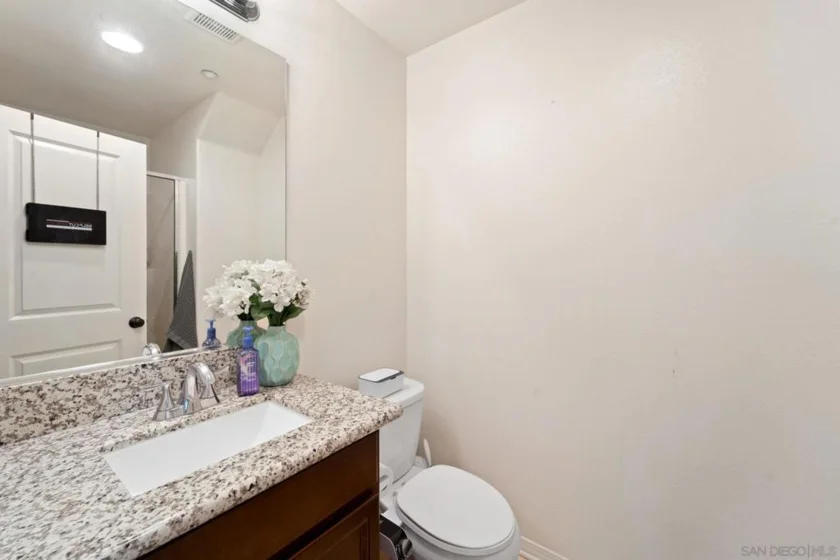 2205 Andalusia Lane #6 photo 27