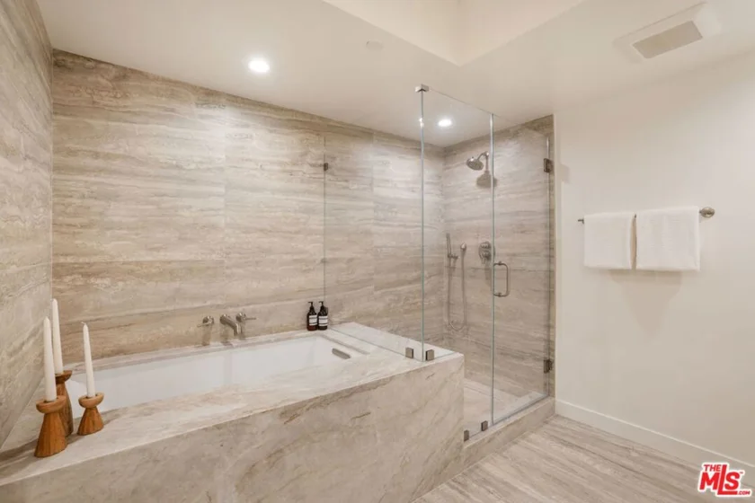 13600 Marina Pointe Drive #604 photo 18
