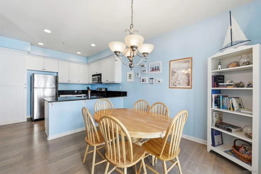 845 Harbor Cliff Way #305 photo 13