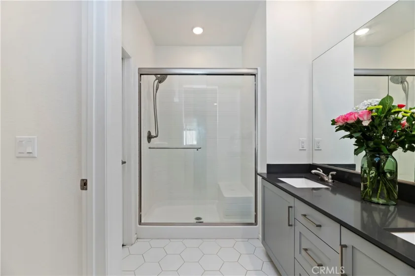 5494 Seacliff Place #55 photo 17