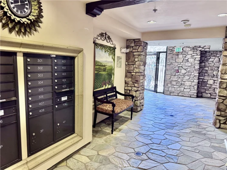 13200 Moorpark #203 photo 11