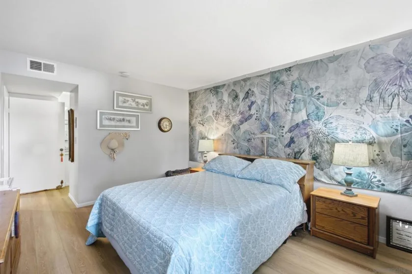 12565 Oaks North Drive #115 photo 18