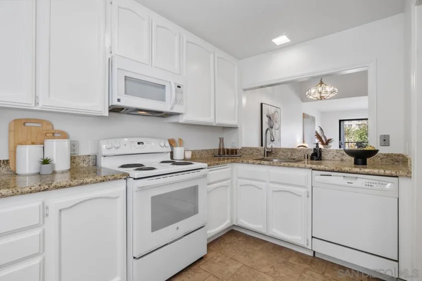 3525 Lebon Drive #302 photo 30