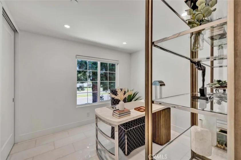 186 Gallery Way photo 8