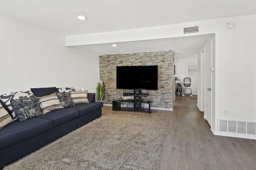 1262 Denver Lane #B photo 7