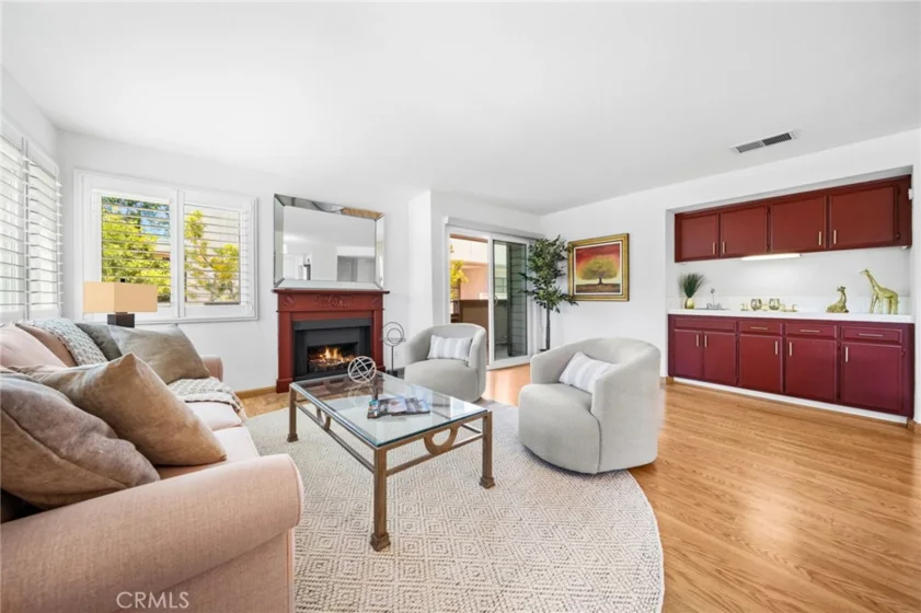 961 E California Boulevard #101 photo 3