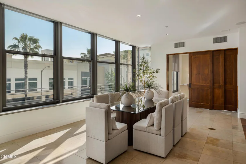 345 E Colorado Boulevard #302 photo 14