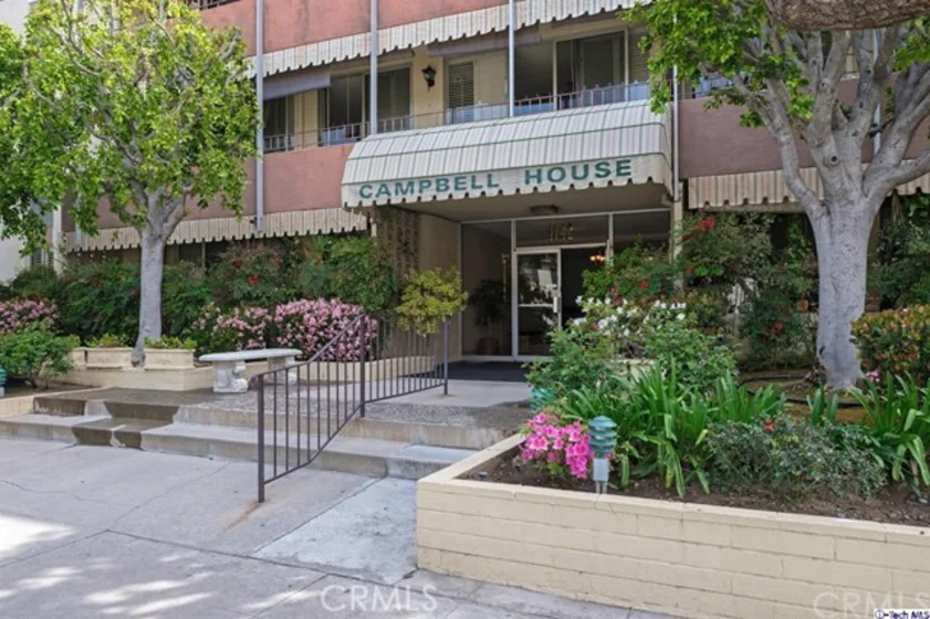 1142 Campbell Street #208 photo 1