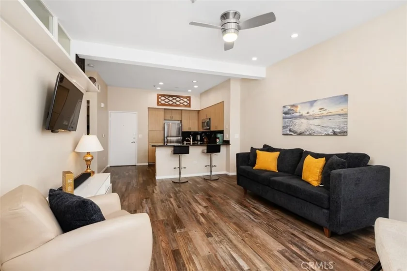 101 Market Street #409 photo 1