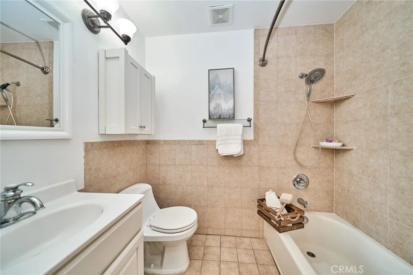 1417 S Marguerita Avenue #10 photo 36