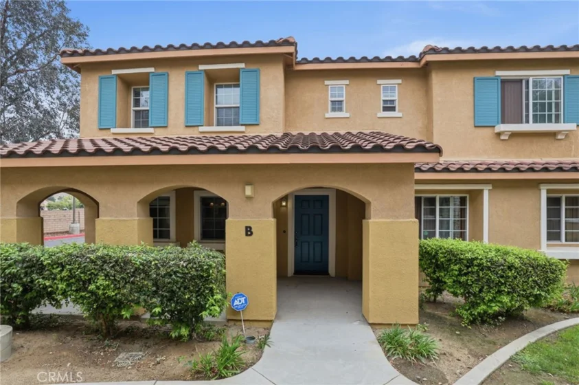 25868 Iris Avenue #B photo 1