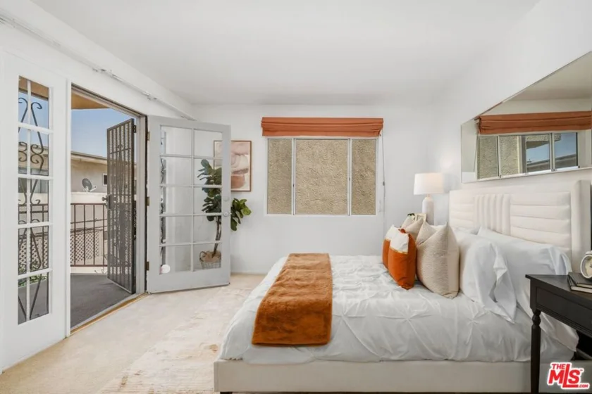 1932 Pelham Avenue #202 photo 5
