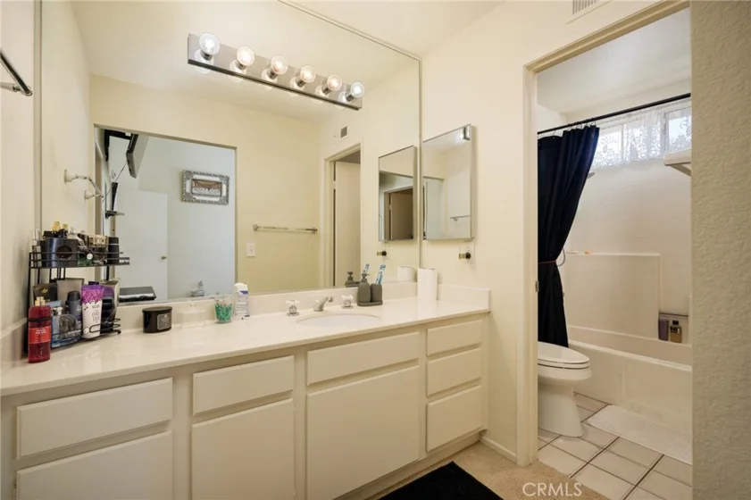 13576 Eucalyptus Street photo 13